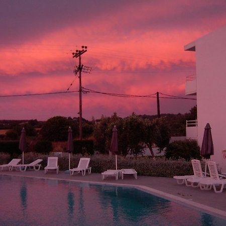 Alkmini Hotel Theológos エクステリア 写真